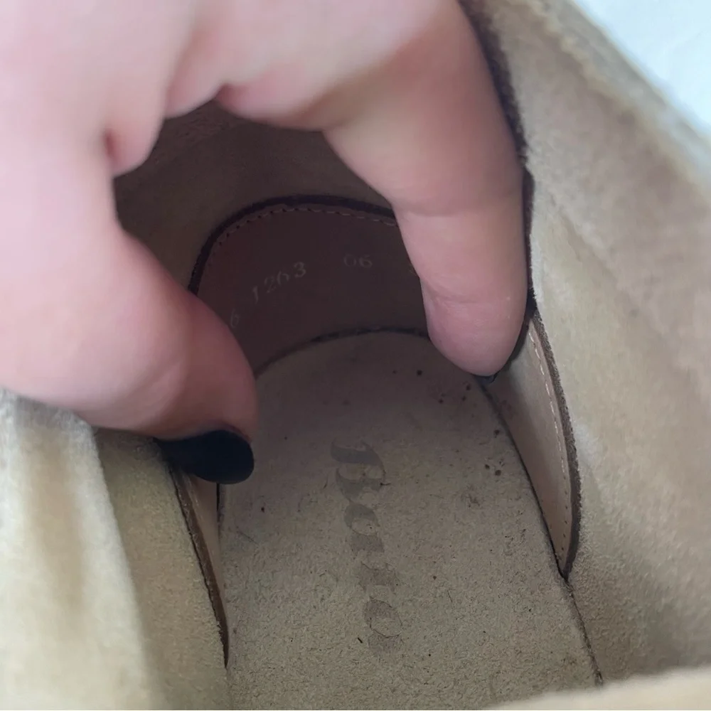 Bata‎ Suede Chukka Boots Size 6